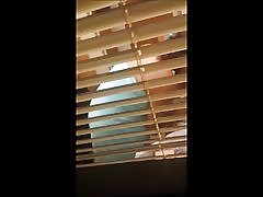 Cửa sổ gián điệp 1: tươi trong vòi sen