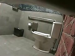 Saloon voyeur nhà vệ sinh bởi loyalsock