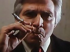 Không phải mẹ tôi là ma cô của tôi - một món quà cho những người vô gia cư